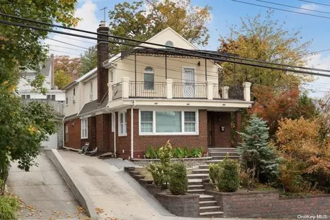 49-12 Browvale Ln, New York, NY 11362