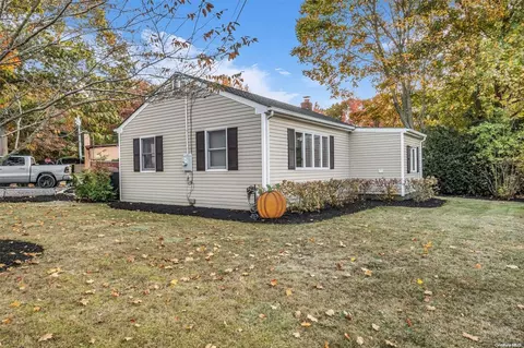 240 Echo Ave, Sound Beach, NY 11789