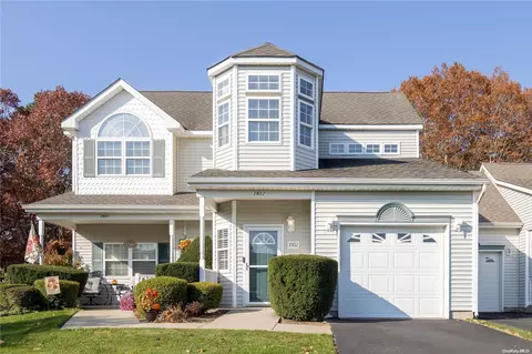 3902 Amen Cors #3902, Riverhead, NY 11901
