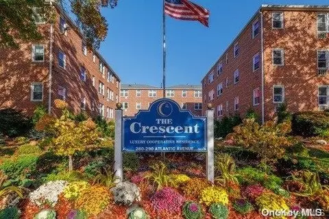 290 Atlantic Ave #101, East Rockaway, NY 11518