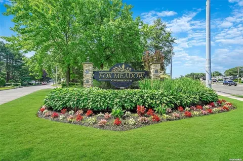 1108 Sara Cir #1108, Port Jefferson Station, NY 11776