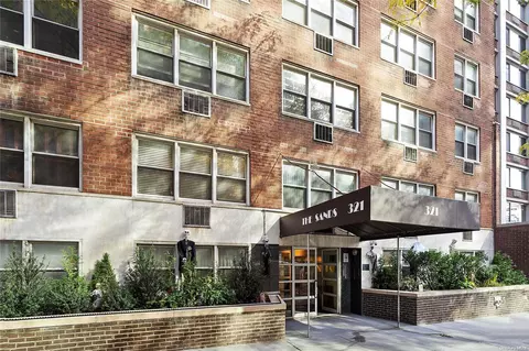 321 E 45th St #10E, New York, NY 10017