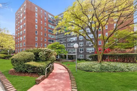 164-20 Highland Ave #6A, New York, NY 11432
