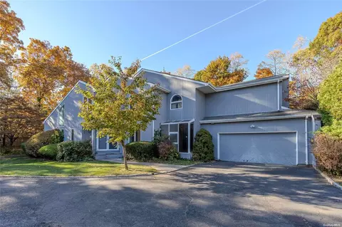 2 Heiko Ct #2, Northport, NY 11768