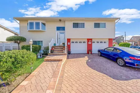 35 Florence Ave, Freeport, NY 11520