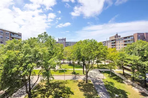 400 Cozine Ave #6J, Brooklyn, NY 11207