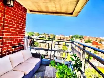 89-00 170 St #11F, Jamaica, NY 11432