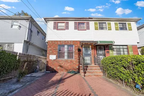 111-41 157th St, New York, NY 11433