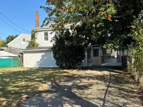 110 Cedar Rd, Inwood, NY 11096
