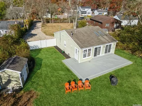 26 Celia St, Brookhaven, NY 11772