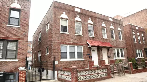 40-26 68 St, New York, NY 11377