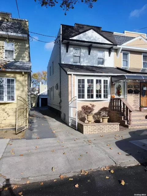 105-15 103rd Dr, New York, NY 11417