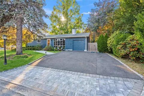 5 George St, Locust Valley, NY 11560