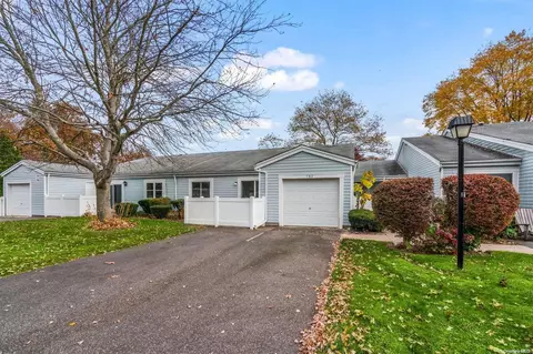 708 Cabot Ct #708, Saint James, NY 11780