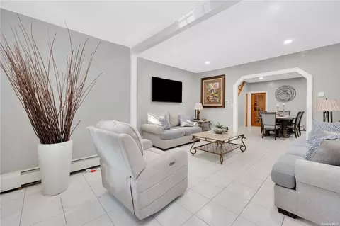 30-35 92nd St, New York, NY 11369