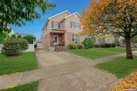 507 Lowell Ave, North Hempstead, NY 11040