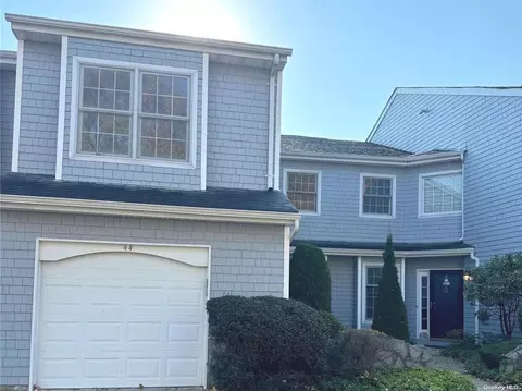 44 Lakebridge Dr S #CHATAM, Kings Park, NY 11754
