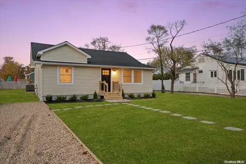29 Patchogue St, Patchogue, NY 11772 photo 1