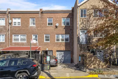 839 E 220th St, New York, NY 10467