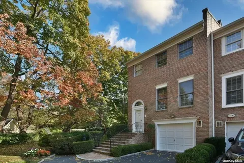 86 Marjorie #86, North Hempstead, NY 11030