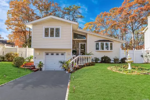 140 Dana Ave, Mastic, NY 11950