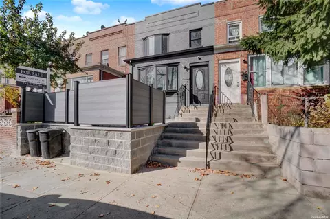 23-60 36th St, New York, NY 11105