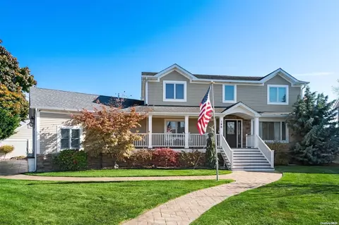 146 E Shore Dr, Massapequa, NY 11758