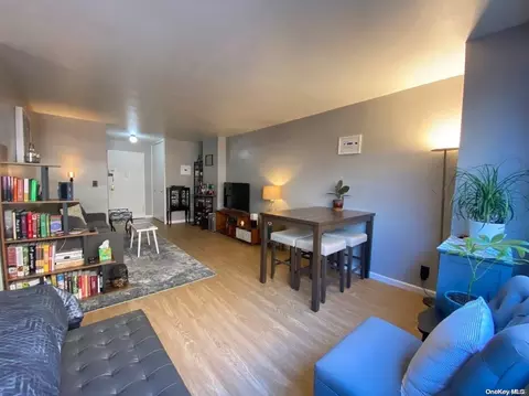39-65 52nd St #3J, New York, NY 11377