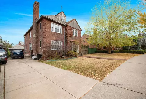 63-87 Fitchett St, New York, NY 11374