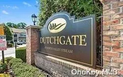 522 Willow Ln #522, Valley Stream, NY 11580