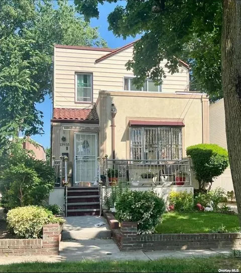 139-55 230th Pl #55, New York, NY 11413