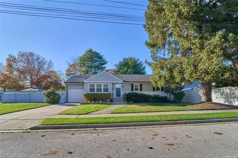 667 Mead Ter, Hempstead, NY 11550