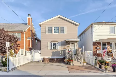 63 West Blvd, East Rockaway, NY 11518