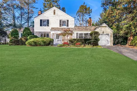 715 Park Ave, North Hempstead, NY 11030