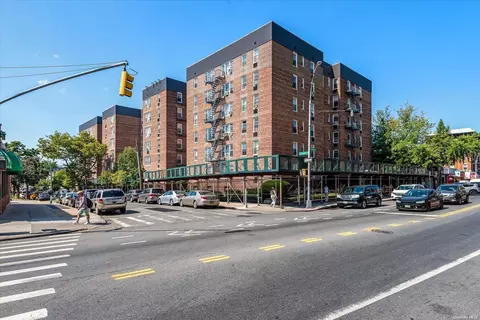 83-37 S Stjames St #6J, New York, NY 11373