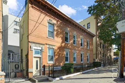 30-07 34th Ave, Astoria, NY 11106
