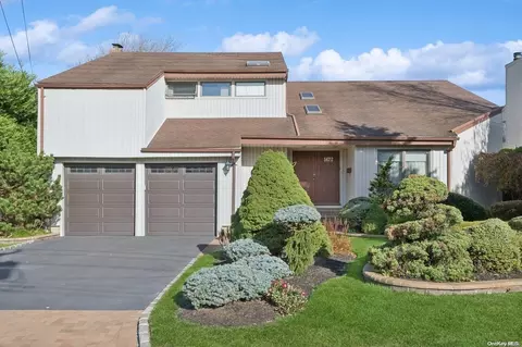 1472 Stevenson Rd, Hewlett, NY 11557