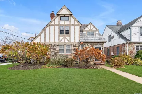 1849 Westervelt Ave, Baldwin, NY 11510