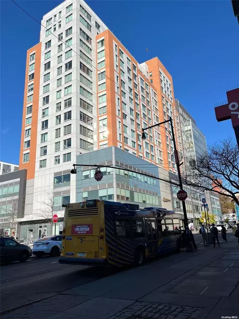 138-35 39th Ave #10F, Flushing, NY 11354