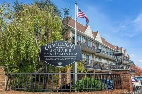 108 Atlantic Ave #44, Lynbrook, NY 11563