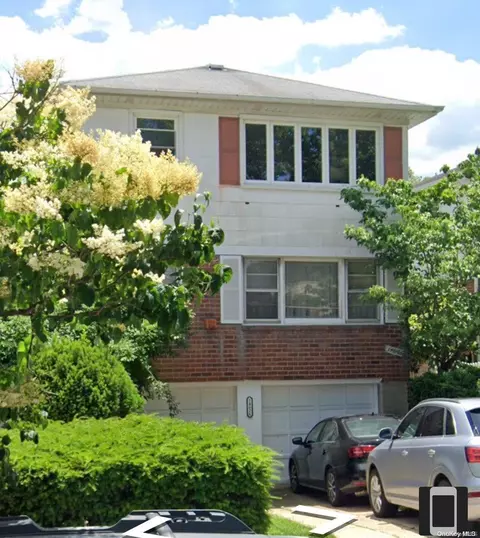 146-26 25th Dr, New York, NY 11354