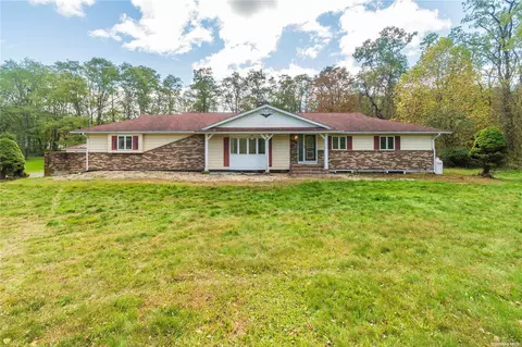 978 Scotchtown Collabar Rd, Crawford, NY 10941