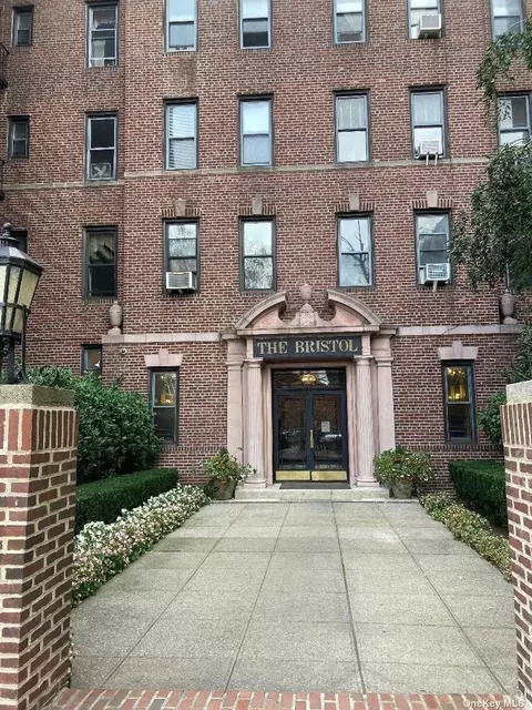 78-14 Austin St #4G, New York, NY 11375