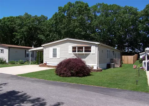 1800 Obsorne Ave 23e, Riverhead, NY 11901