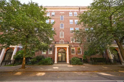 34-39 82 St #21, New York, NY 11372