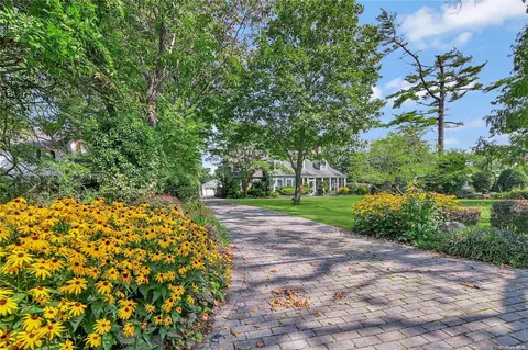 117 Handsome Ave, Sayville, NY 11782