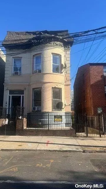 1538 Hoe Ave, New York, NY 10460
