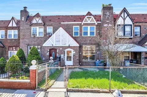 109-12 Francis Lewis Blvd, New York, NY 11429