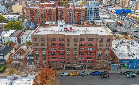 87-70 173rd St #3E, Jamaica, NY 11432