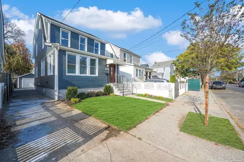 116-16 203rd St, New York, NY 11412